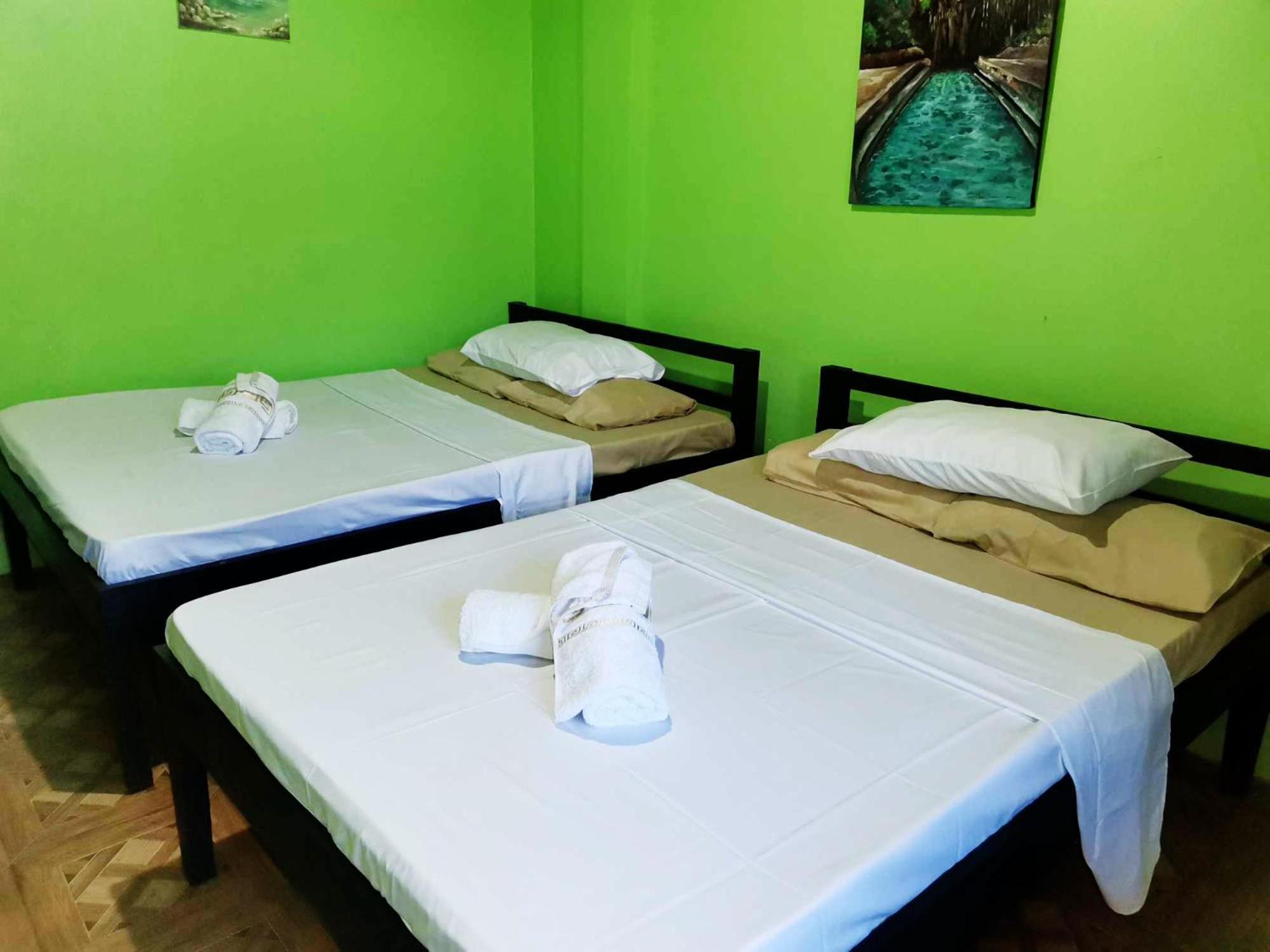 In-N-Out Hostel 锡基霍尔 外观 照片