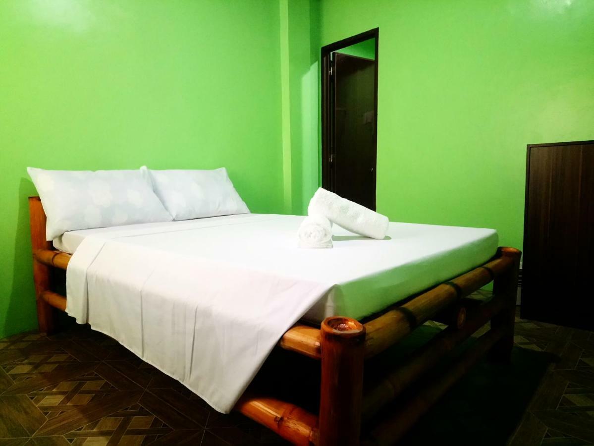 In-N-Out Hostel 锡基霍尔 外观 照片