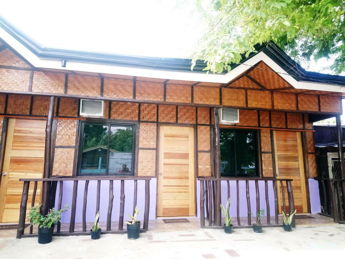 In-N-Out Hostel 锡基霍尔 外观 照片