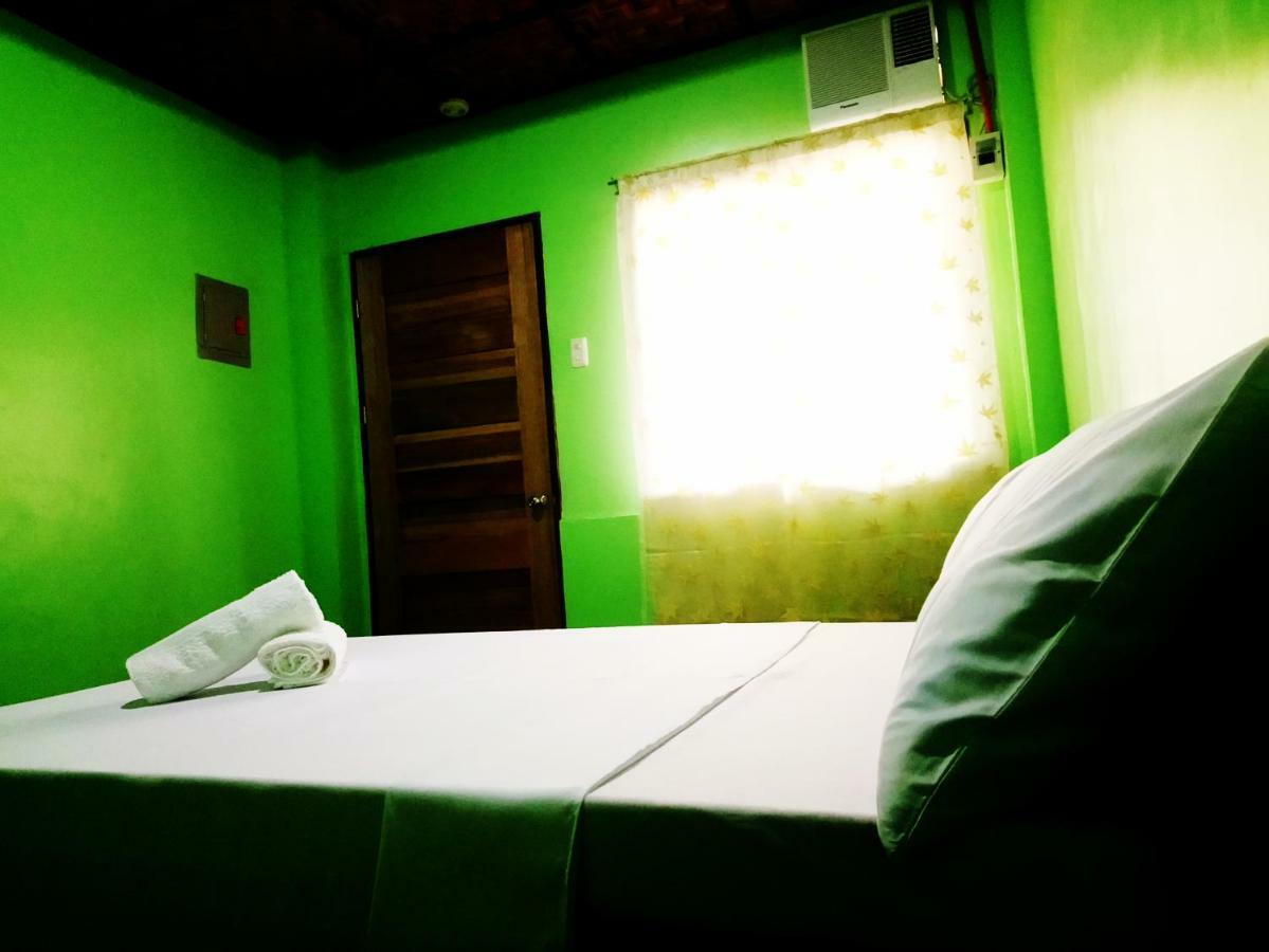 In-N-Out Hostel 锡基霍尔 外观 照片